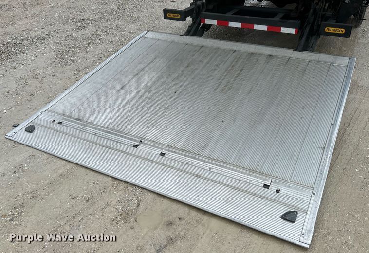 image for item NE9759 2014 Chevrolet Express 4500 box truck