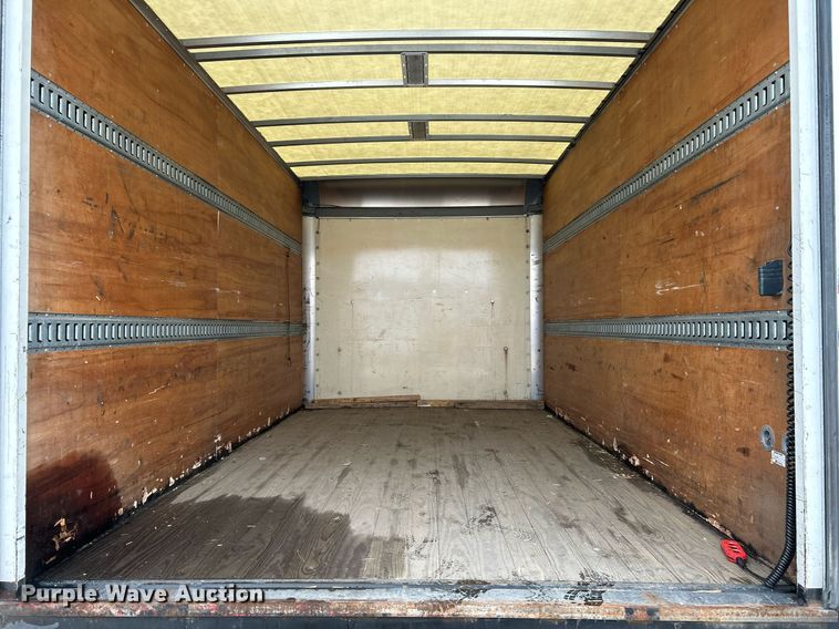 image for item NE9759 2014 Chevrolet Express 4500 box truck