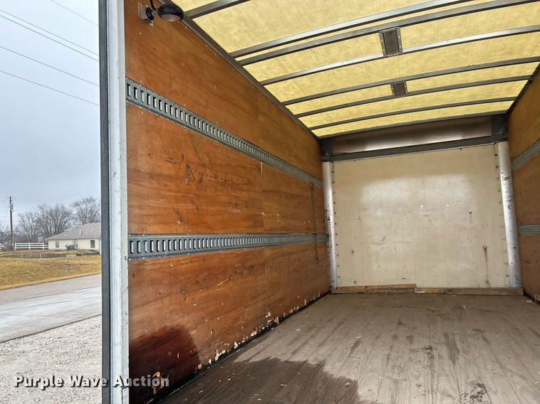 image for item NE9759 2014 Chevrolet Express 4500 box truck