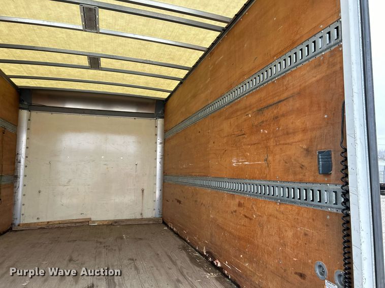 image for item NE9759 2014 Chevrolet Express 4500 box truck