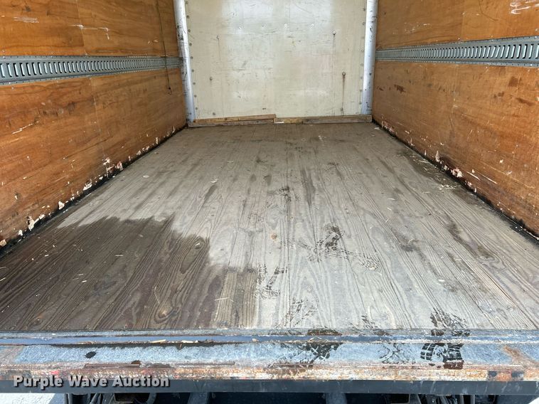 image for item NE9759 2014 Chevrolet Express 4500 box truck