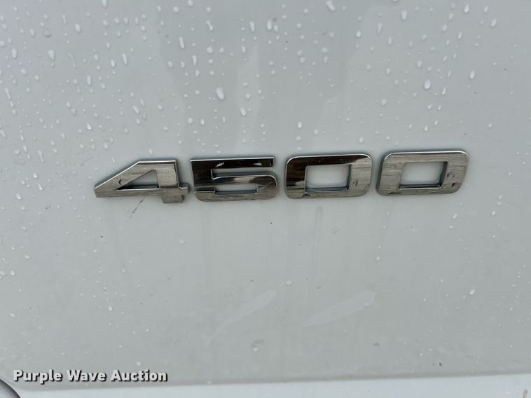 image for item NE9759 2014 Chevrolet Express 4500 box truck