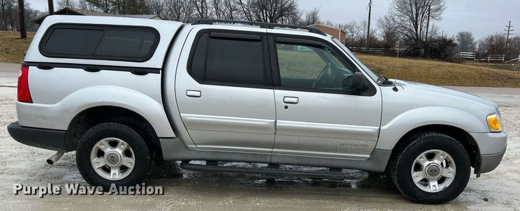 image for item NE9760 2002 Ford Explorer Sports Trac SUV