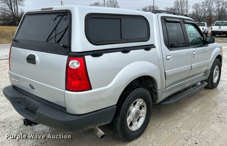 image for item NE9760 2002 Ford Explorer Sports Trac SUV