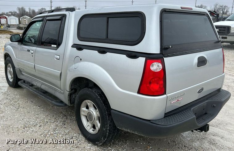 image for item NE9760 2002 Ford Explorer Sports Trac SUV