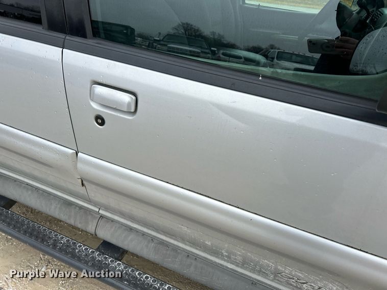 image for item NE9760 2002 Ford Explorer Sports Trac SUV