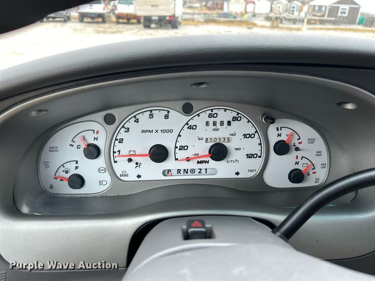 image for item NE9760 2002 Ford Explorer Sports Trac SUV