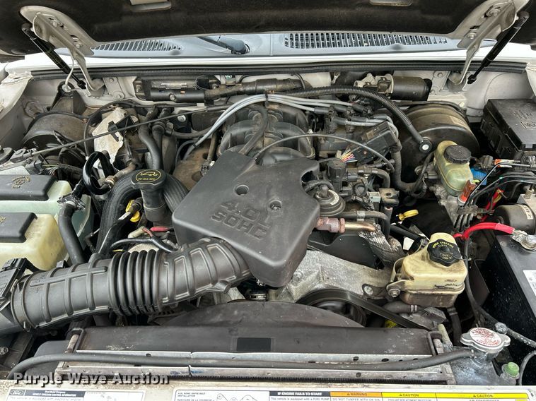 image for item NE9760 2002 Ford Explorer Sports Trac SUV