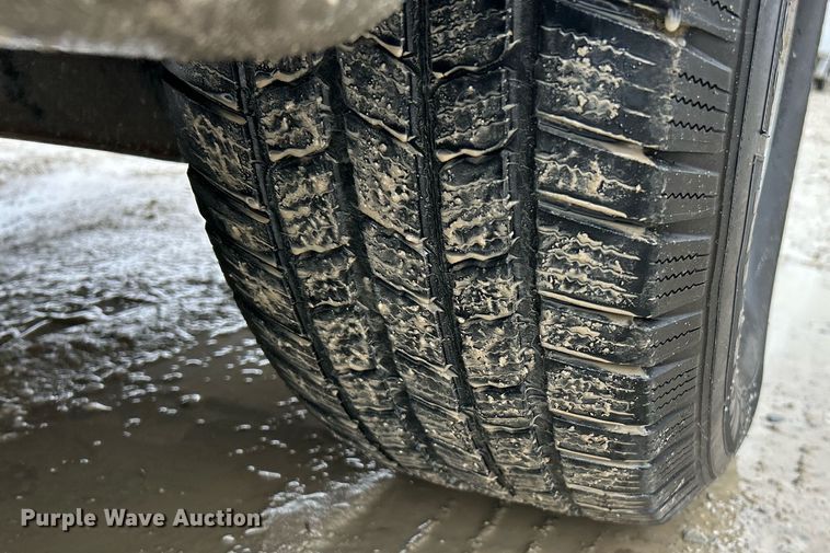 image for item NE9760 2002 Ford Explorer Sports Trac SUV