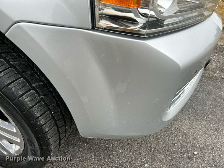 image for item NE9764 2012 Lincoln  Navigator  SUV