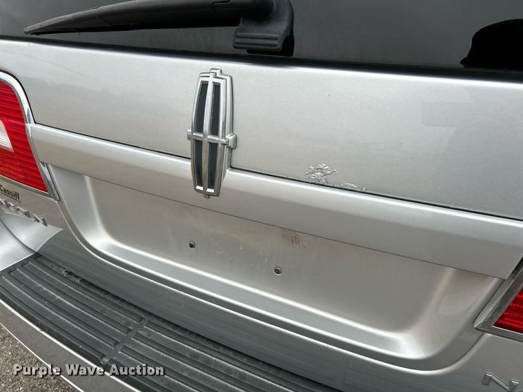 image for item NE9764 2012 Lincoln  Navigator  SUV