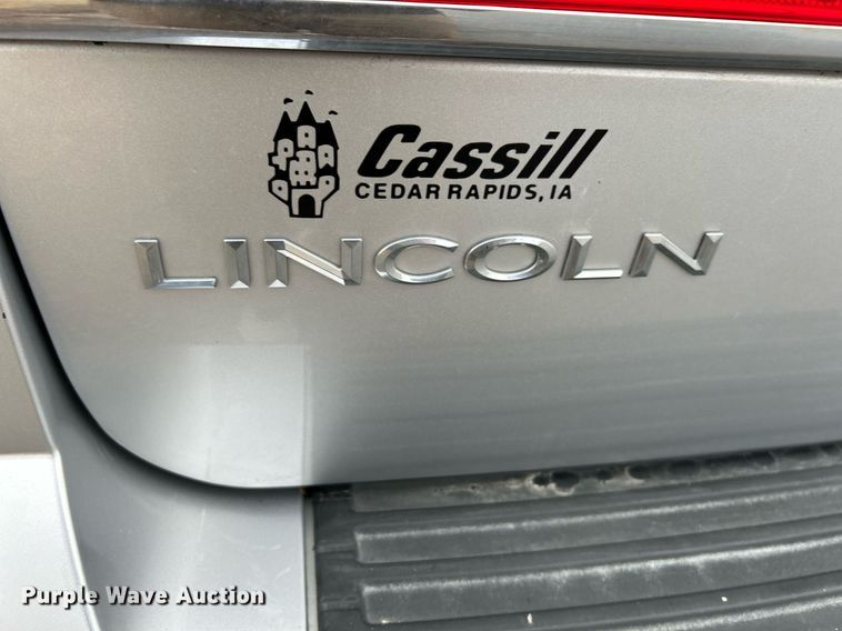 image for item NE9764 2012 Lincoln  Navigator  SUV