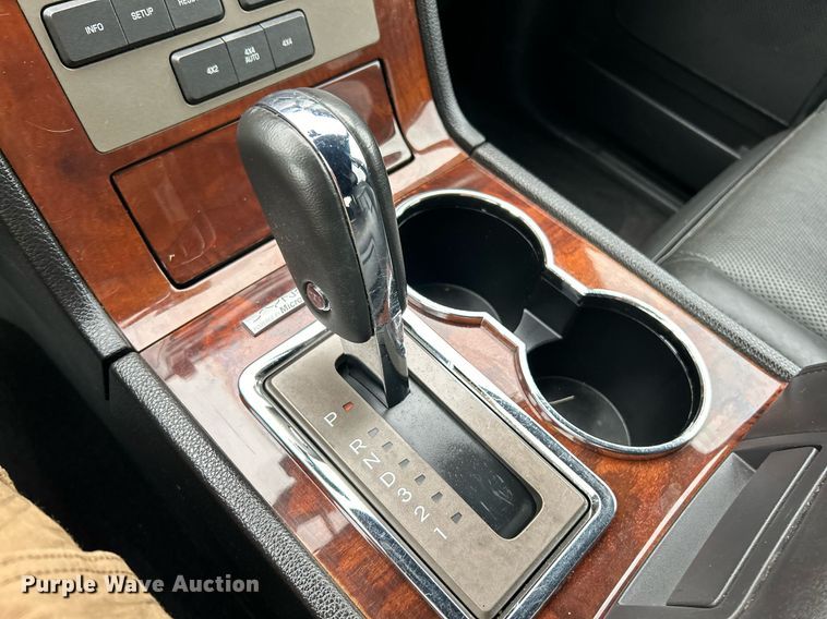 image for item NE9764 2012 Lincoln  Navigator  SUV