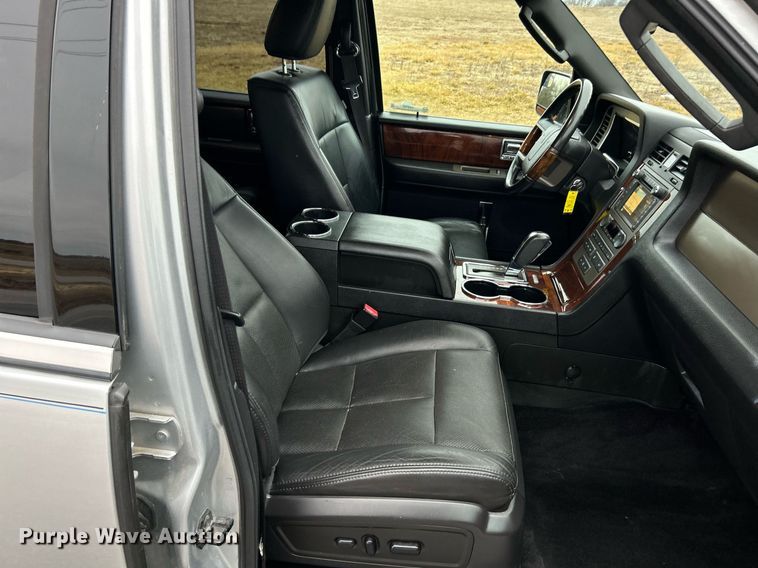 image for item NE9764 2012 Lincoln  Navigator  SUV