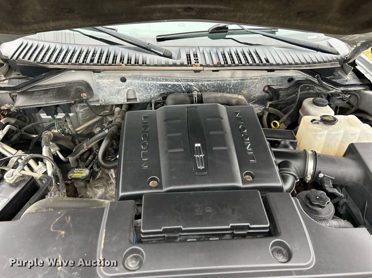 image for item NE9764 2012 Lincoln  Navigator  SUV