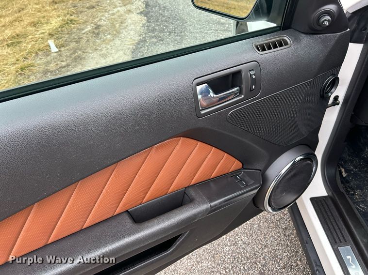 image for item NE9765 2012 Ford Mustang  