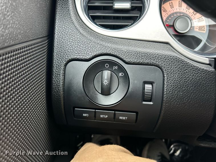 image for item NE9765 2012 Ford Mustang  