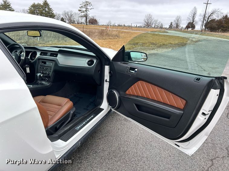 image for item NE9765 2012 Ford Mustang  