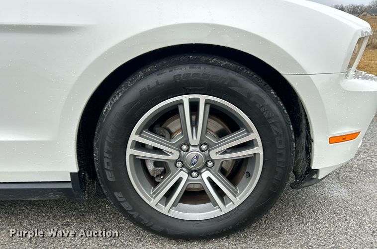 image for item NE9765 2012 Ford Mustang  