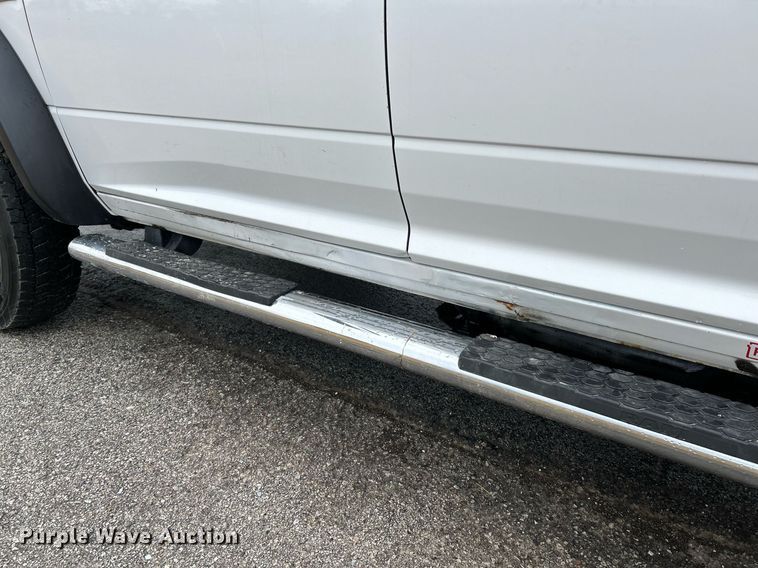 image for item NE9766 2014 Dodge  Ram 4500 Crew Cab flatbed truck