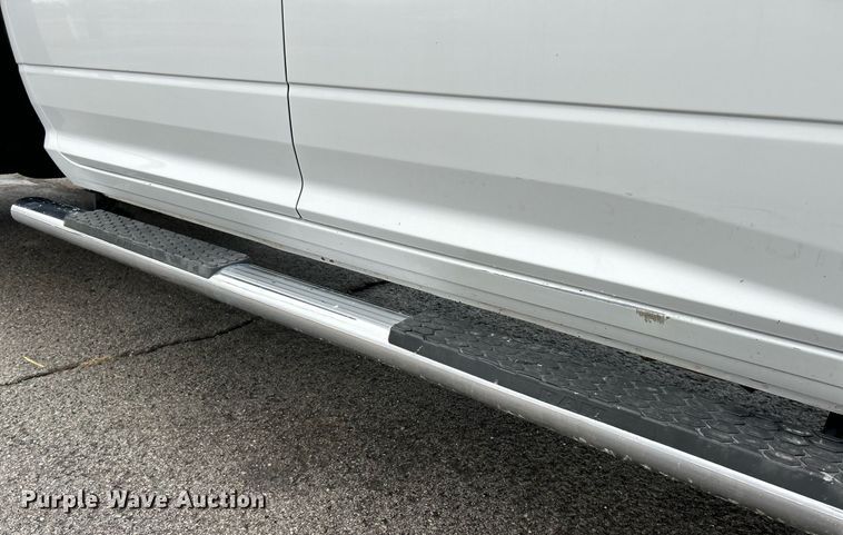 image for item NE9766 2014 Dodge  Ram 4500 Crew Cab flatbed truck