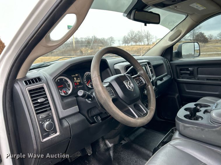 image for item NE9766 2014 Dodge  Ram 4500 Crew Cab flatbed truck