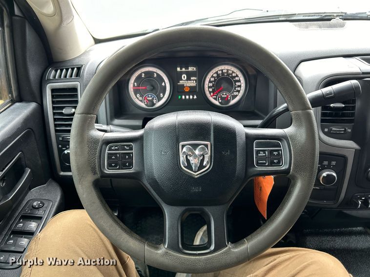 image for item NE9766 2014 Dodge  Ram 4500 Crew Cab flatbed truck