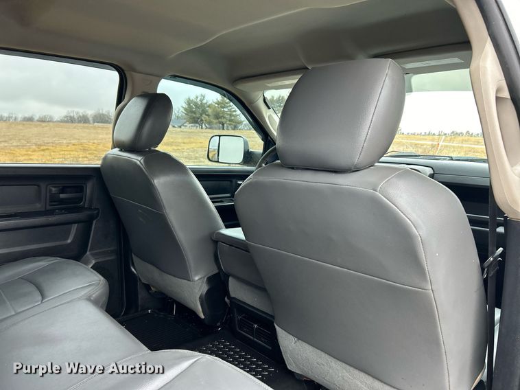 image for item NE9766 2014 Dodge  Ram 4500 Crew Cab flatbed truck