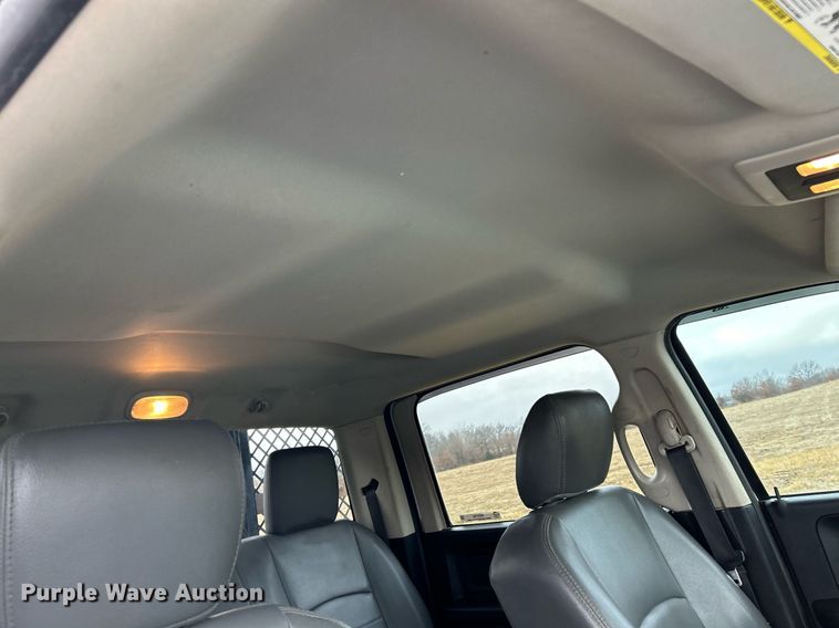 image for item NE9766 2014 Dodge  Ram 4500 Crew Cab flatbed truck