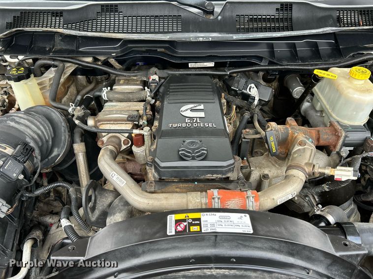 image for item NE9766 2014 Dodge  Ram 4500 Crew Cab flatbed truck