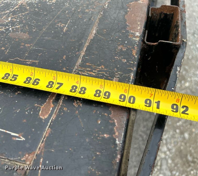 image for item NE9766 2014 Dodge  Ram 4500 Crew Cab flatbed truck