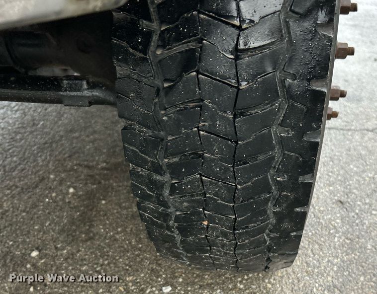 image for item NE9766 2014 Dodge  Ram 4500 Crew Cab flatbed truck