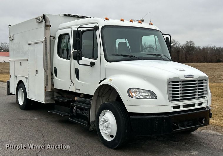 image for item NE9772 2010 Freightliner Business Class M2 crew cab utility / service truck