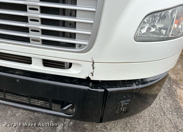 image for item NE9772 2010 Freightliner Business Class M2 crew cab utility / service truck