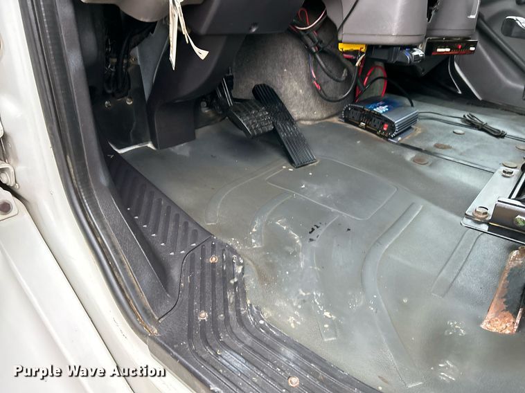 image for item NE9772 2010 Freightliner Business Class M2 crew cab utility / service truck