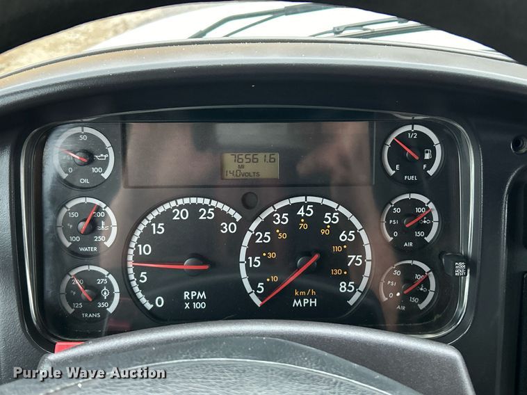 image for item NE9772 2010 Freightliner Business Class M2 crew cab utility / service truck