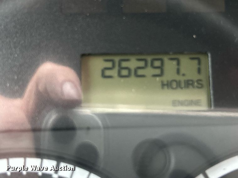 image for item NE9772 2010 Freightliner Business Class M2 crew cab utility / service truck