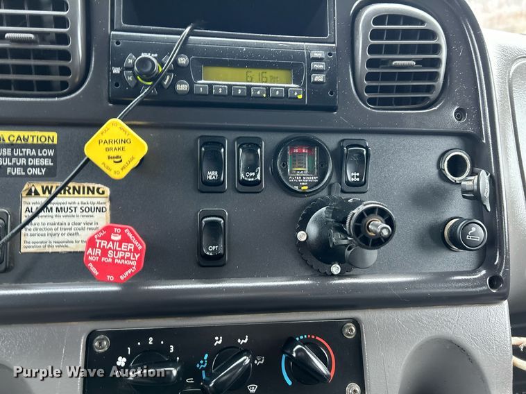 image for item NE9772 2010 Freightliner Business Class M2 crew cab utility / service truck