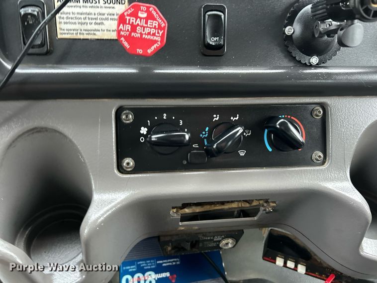 image for item NE9772 2010 Freightliner Business Class M2 crew cab utility / service truck