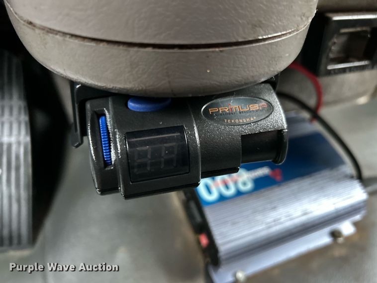 image for item NE9772 2010 Freightliner Business Class M2 crew cab utility / service truck