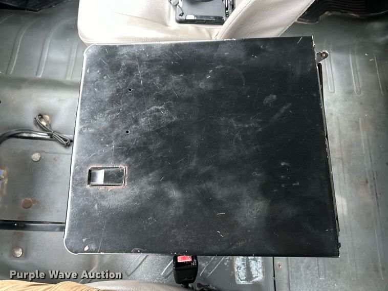 image for item NE9772 2010 Freightliner Business Class M2 crew cab utility / service truck