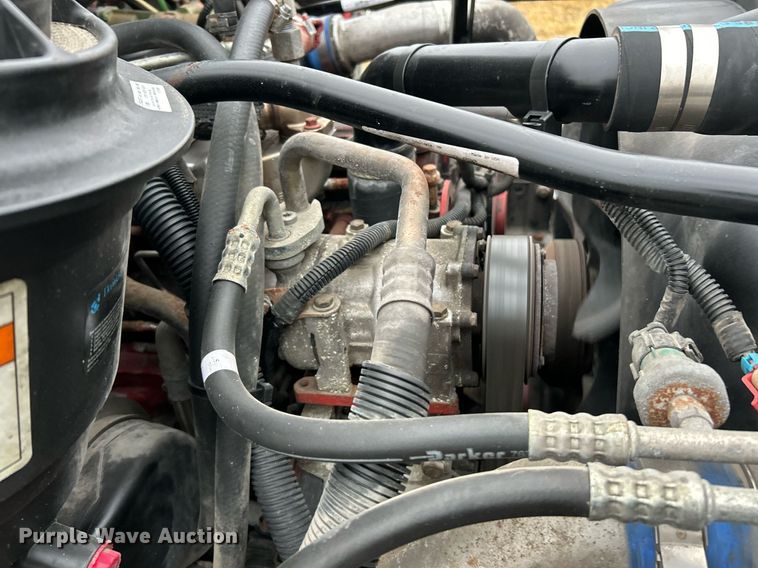 image for item NE9772 2010 Freightliner Business Class M2 crew cab utility / service truck