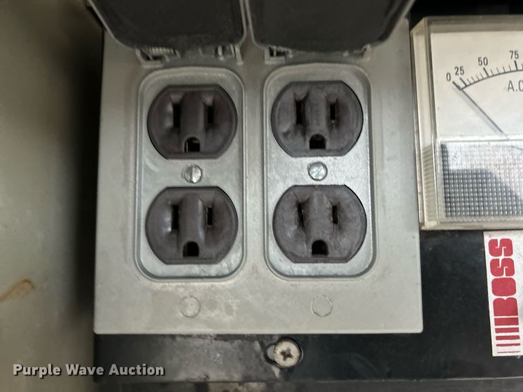 image for item NE9772 2010 Freightliner Business Class M2 crew cab utility / service truck