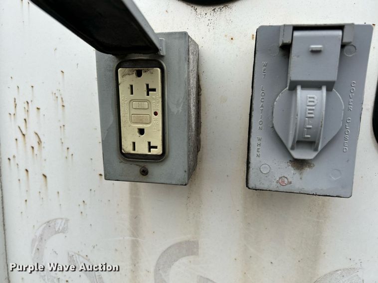 image for item NE9772 2010 Freightliner Business Class M2 crew cab utility / service truck