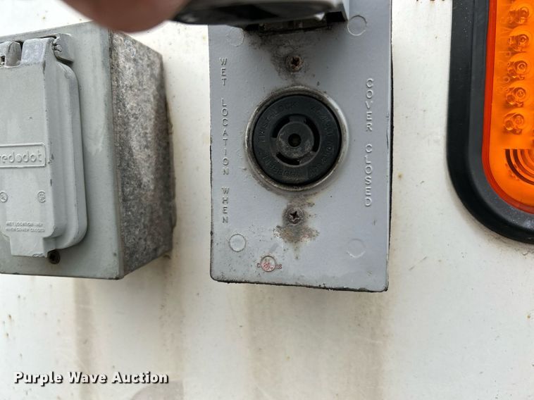 image for item NE9772 2010 Freightliner Business Class M2 crew cab utility / service truck