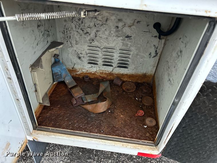 image for item NE9773 2012 Freightliner Business Class M2 utility / service truck