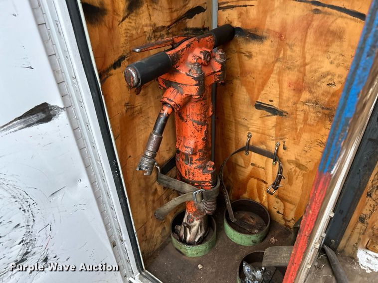 image for item NE9773 2012 Freightliner Business Class M2 utility / service truck