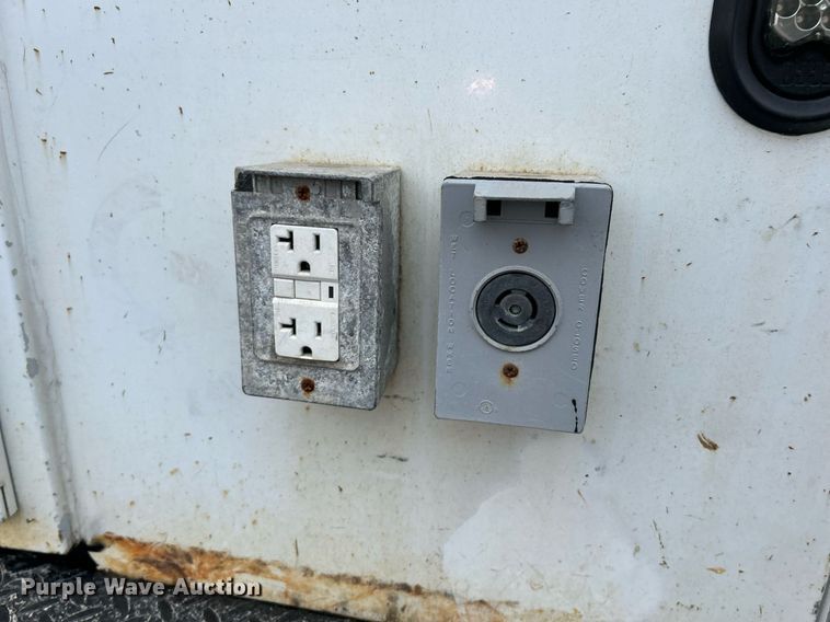 image for item NE9773 2012 Freightliner Business Class M2 utility / service truck