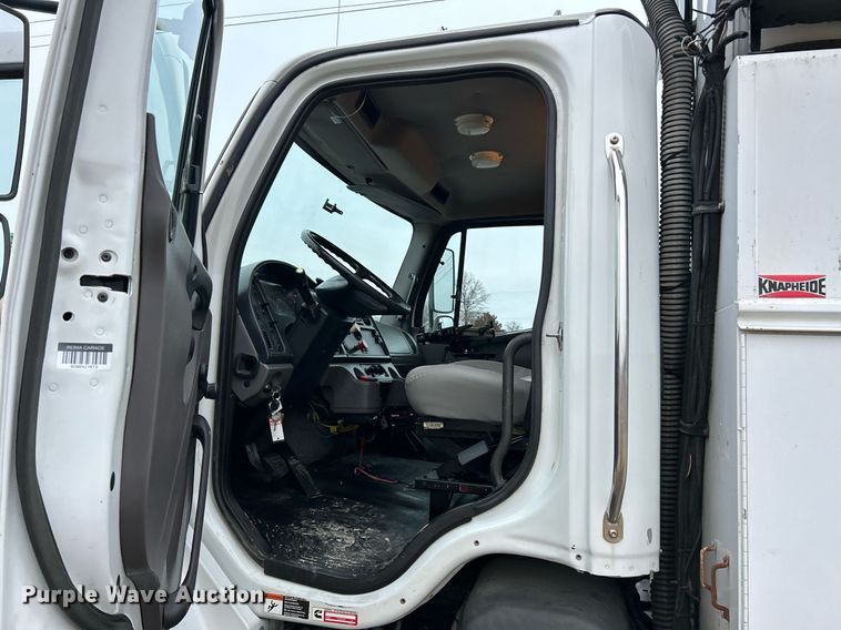 image for item NE9773 2012 Freightliner Business Class M2 utility / service truck
