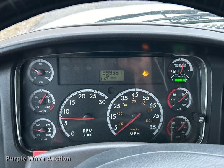 image for item NE9773 2012 Freightliner Business Class M2 utility / service truck